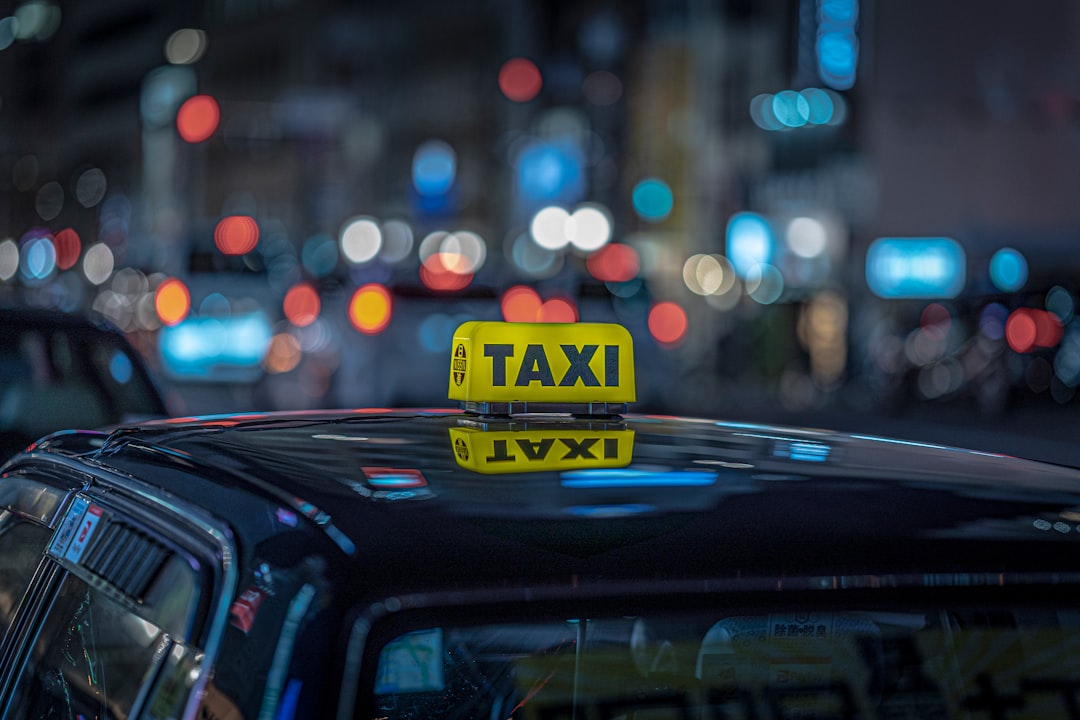 Landing page para tu servicio de taxi: qué la hace convertir